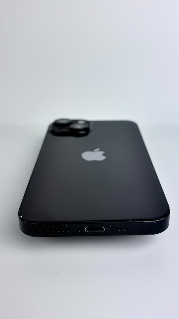 iPhone 14 in Midnight, bottom edge and charging port